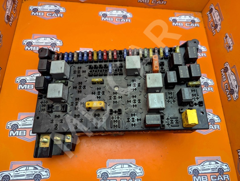 Блок предохранителей MERCEDES-BENZ M-класс W163 рестайлинг (2001 - 2005) фото 1 — Разборка Мерседес