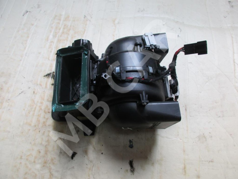 Моторчик печки MERCEDES-BENZ M-класс W163 рестайлинг (2001 - 2005) фото 1 — Разборка Мерседес