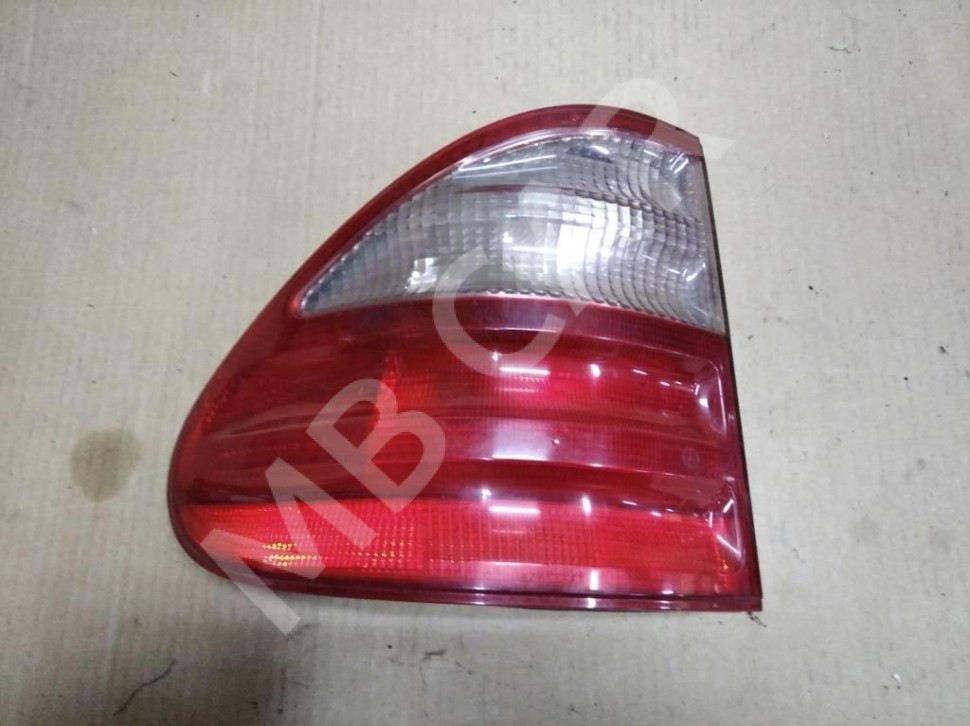 Фонарь задний левый MERCEDES-BENZ E-класс W210/S210 рестайлинг (1999 - 2003) фото 1 — Разборка Мерседес