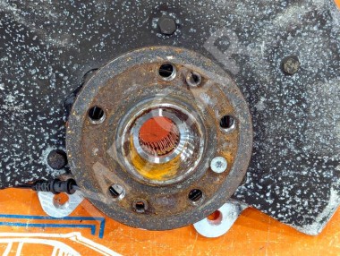 Кулак поворотный передний правый MERCEDES-BENZ GLE-класс Coupe C292 (2015 - 2019) — Разборка Мерседес