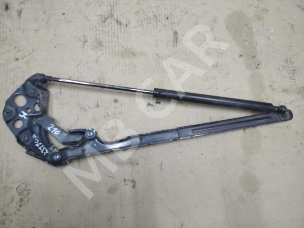 Петля капота MERCEDES-BENZ E-класс W210/S210 рестайлинг (1999 - 2003) фото 1 — Разборка Мерседес