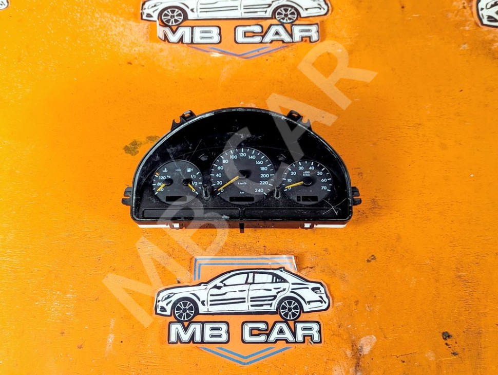 Щиток приборов MERCEDES-BENZ M-класс W163 рестайлинг (2001 - 2005) фото 1 &mdash; Разборка Мерседес