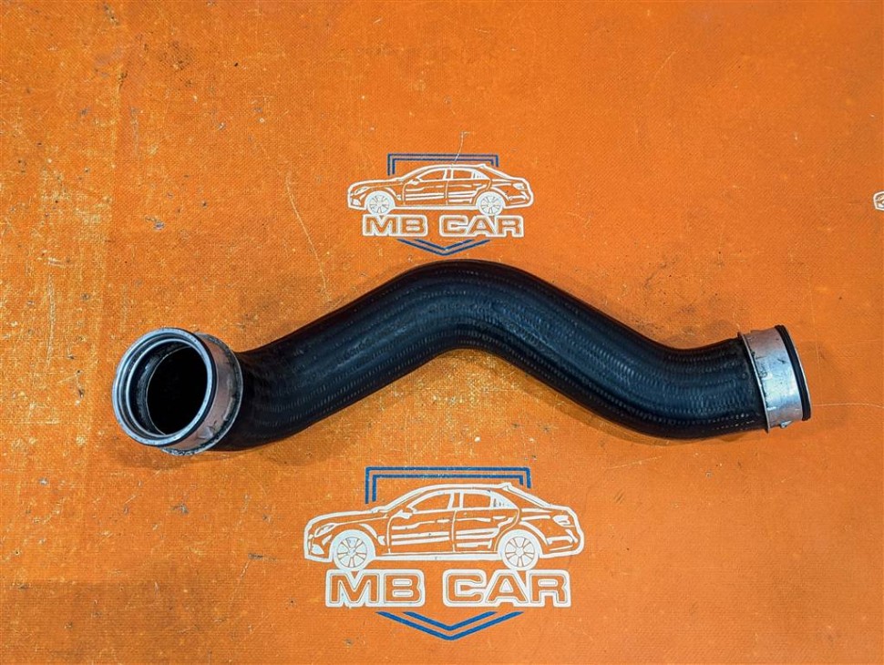 Патрубок интеркулера MERCEDES-BENZ E-класс W211/S211 (2002 - 2006) фото 1 &mdash; Разборка Мерседес
