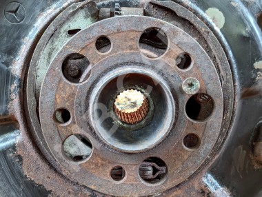 Кулак подвески задний левый MERCEDES-BENZ E-класс W211/S211 (2002 - 2006) — Разборка Мерседес