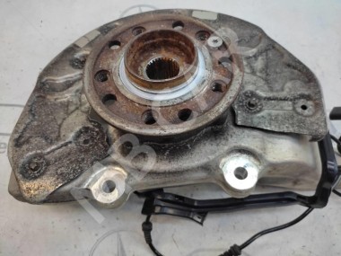 Кулак поворотный передний левый MERCEDES-BENZ GLC-класс AMG X253 (2016 - 2019) — Разборка Мерседес