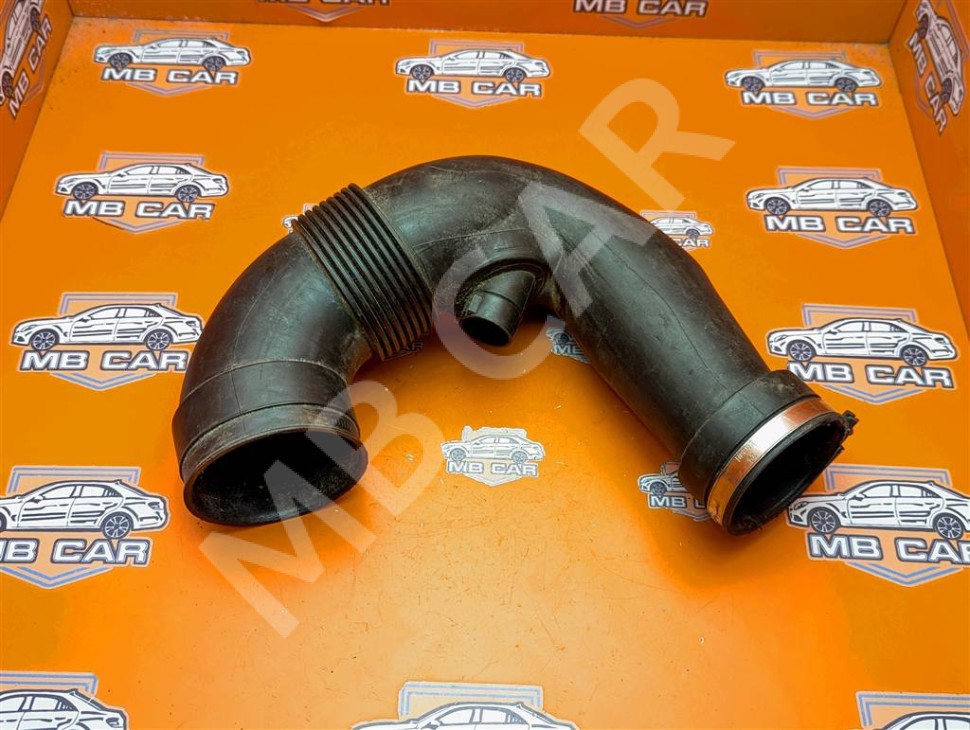 Патрубок воздушный MERCEDES-BENZ C-класс W203/S203/CL203 (2000 - 2004) фото 1 — Разборка Мерседес