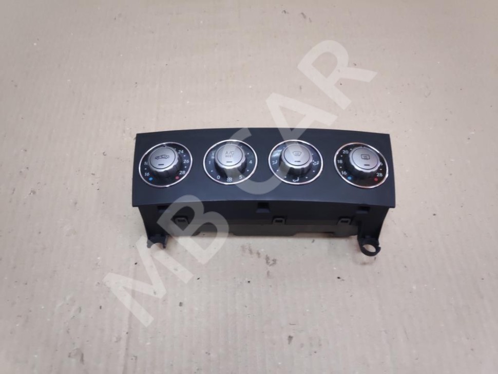 Панель управления климатом MERCEDES-BENZ SLK-класс R171 (2004 - 2008) фото 1 — Разборка Мерседес