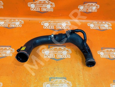 Патрубок воздушный MERCEDES-BENZ C-класс W204/S204 (2006 - 2011) — Разборка Мерседес