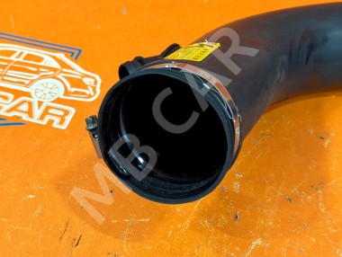 Патрубок воздушный MERCEDES-BENZ C-класс W204/S204 (2006 - 2011) — Разборка Мерседес