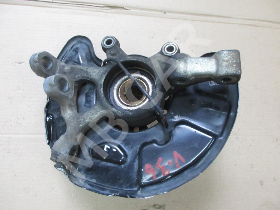 Кулак поворотный передний левый MERCEDES-BENZ C-класс W204/S204 (2006 - 2011) фото 1 &mdash; Разборка Мерседес