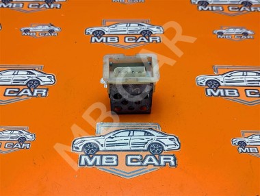 Реле моторчика печки MERCEDES-BENZ A-класс W168 (1997 - 2001) — Разборка Мерседес