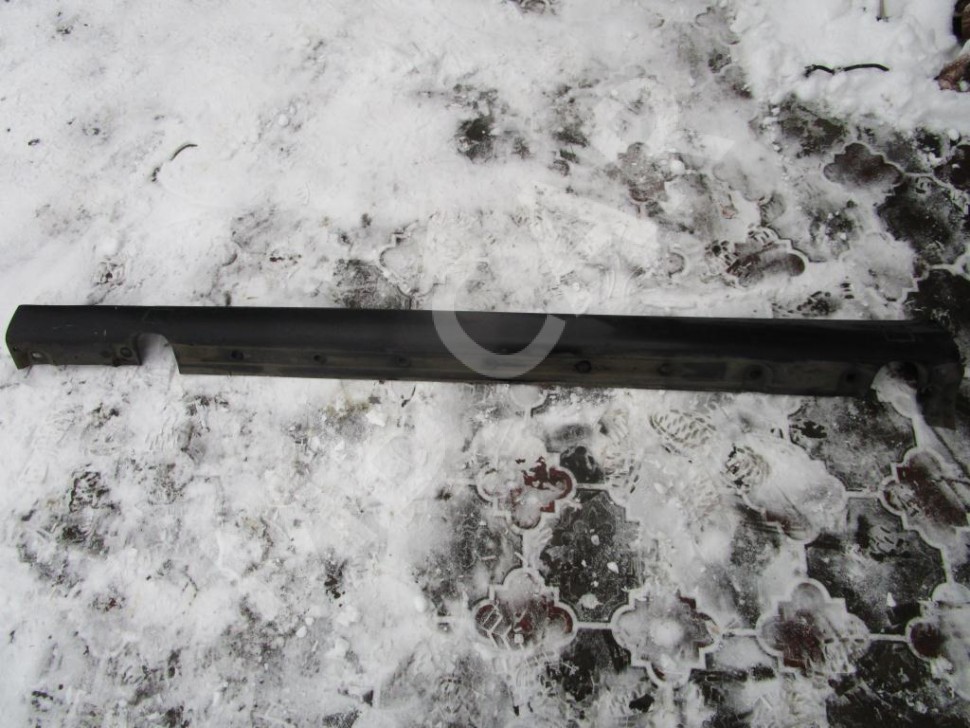 Порог пластиковый правый MERCEDES-BENZ S-класс W220 рестайлинг (2002 - 2005) фото 1 &mdash; Разборка Мерседес