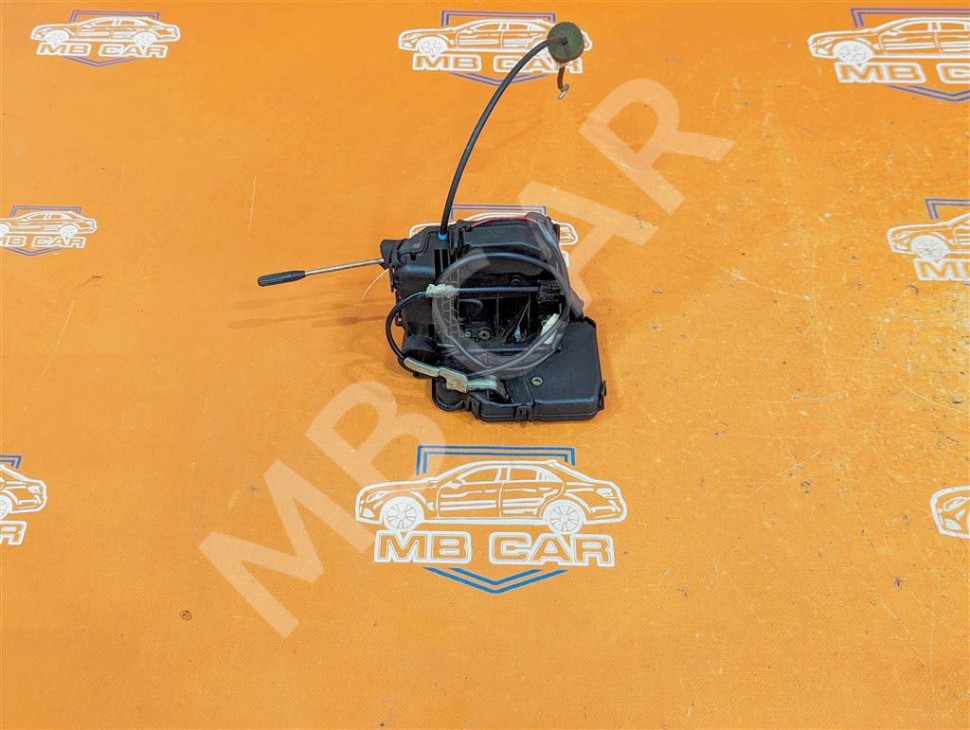 Замок двери передней правой MERCEDES-BENZ C-класс W203/S203/CL203 (2000 - 2004) фото 1 — Разборка Мерседес