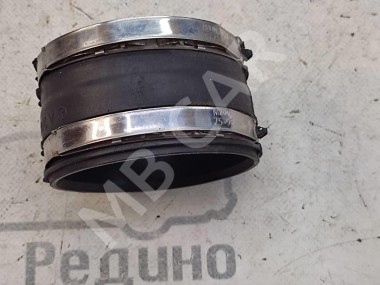 Патрубок интеркулера MERCEDES-BENZ GLC-класс AMG X253 (2016 - 2019) — Разборка Мерседес