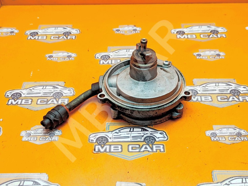 Насос вакуумный MERCEDES-BENZ A-класс W168 рестайлинг (2001 - 2004) фото 1 — Разборка Мерседес