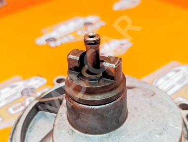 Насос вакуумный MERCEDES-BENZ A-класс W168 рестайлинг (2001 - 2004) — Разборка Мерседес