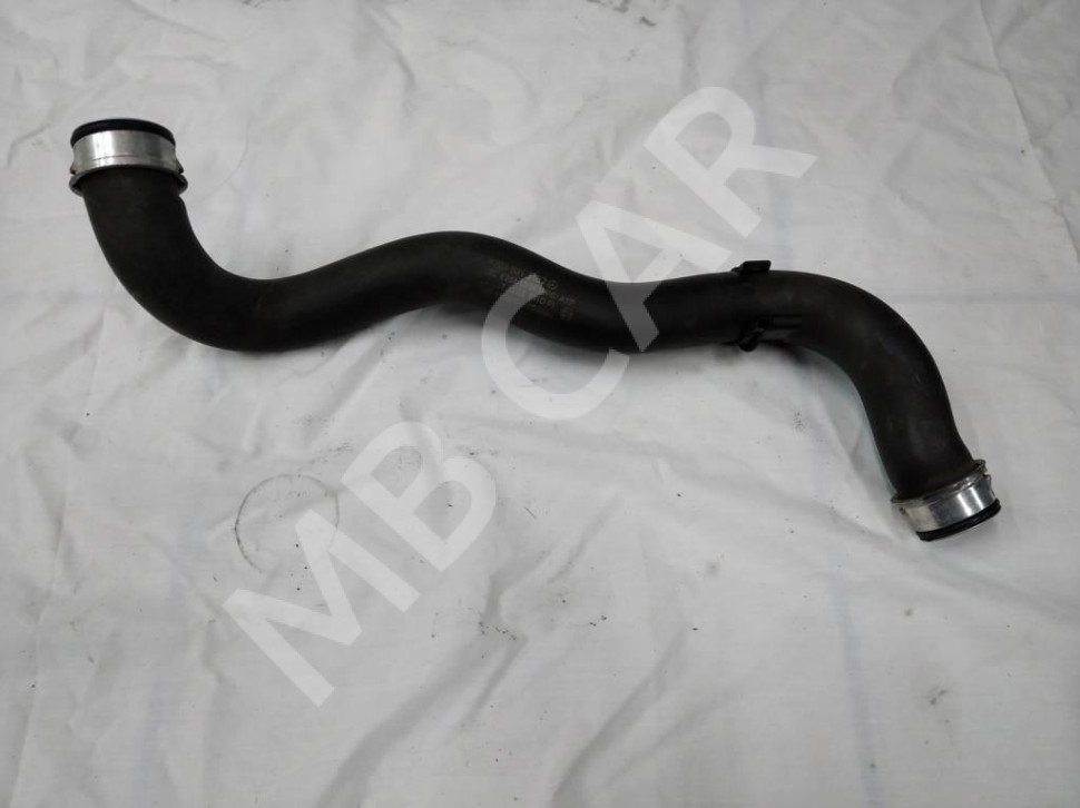 Патрубок радиатора MERCEDES-BENZ E-класс W212/S212/C207/A207 (2009 - 2013) фото 1 — Разборка Мерседес