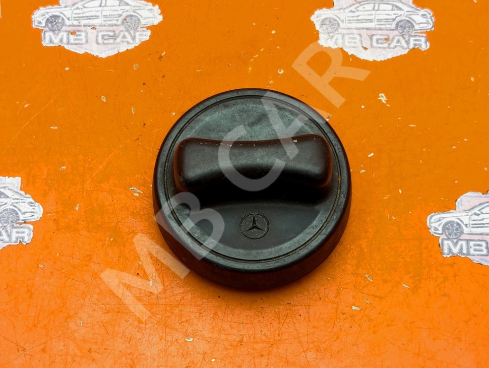 Крышка топливного бака MERCEDES-BENZ E-класс W124/S124/C124/A124 (1984 - 1997) фото 1 — Разборка Мерседес