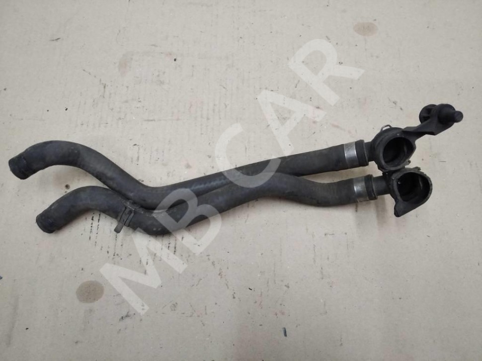 Патрубок ОЖ MERCEDES-BENZ E-класс W210/S210 (1995 - 1999) фото 1 — Разборка Мерседес