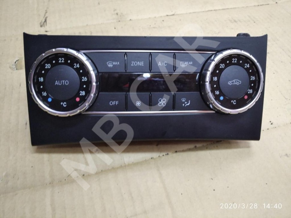 Панель управления климатом MERCEDES-BENZ C-класс W204/S204/С204 рестайлинг (2011 - 2015) фото 1 — Разборка Мерседес