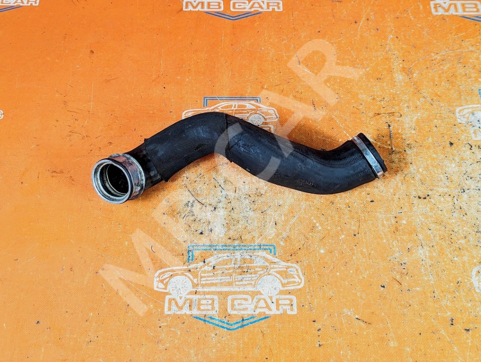 Патрубок интеркулера MERCEDES-BENZ A-класс W169 (2004 - 2008) фото 1 &mdash; Разборка Мерседес