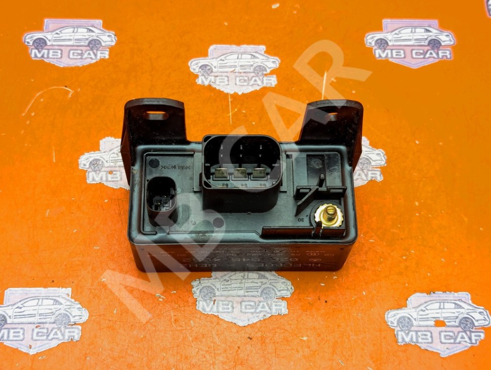 Реле свечей накала MERCEDES-BENZ S-класс W220 (1998 - 2005) фото 1 &mdash; Разборка Мерседес