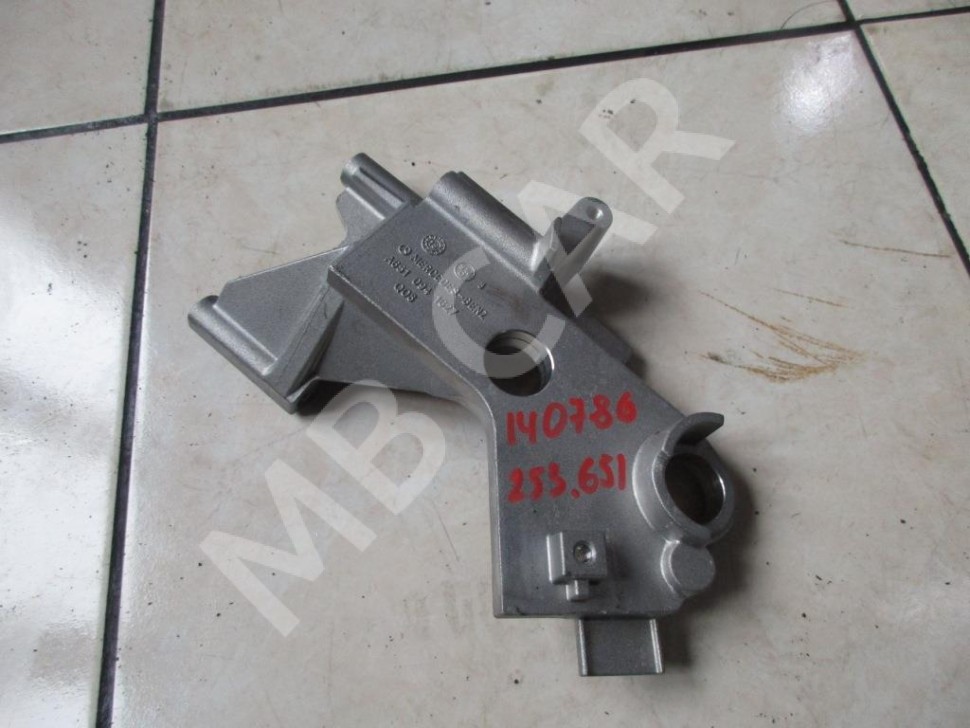 Кронштейн MERCEDES-BENZ GLC-класс X253 (2015 - 2019) фото 1 — Разборка Мерседес