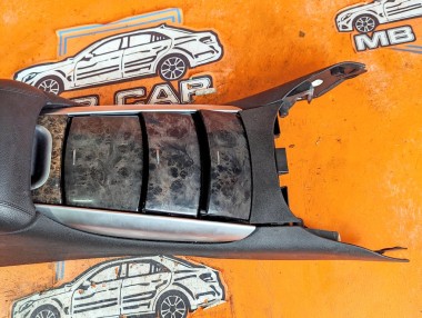 Подлокотник MERCEDES-BENZ R-класс W251 рестайлинг (2007 - 2010) R 350d 3.0 4MATIC 7G-Tronic (224 л.с.) &mdash; Разборка Мерседес