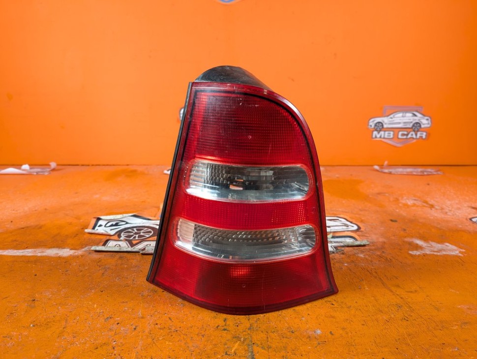 Фонарь задний левый MERCEDES-BENZ A-класс W168 рестайлинг (2001 - 2004) A 170 1.7 AT (95 л.с.) фото 1 &mdash; Разборка Мерседес