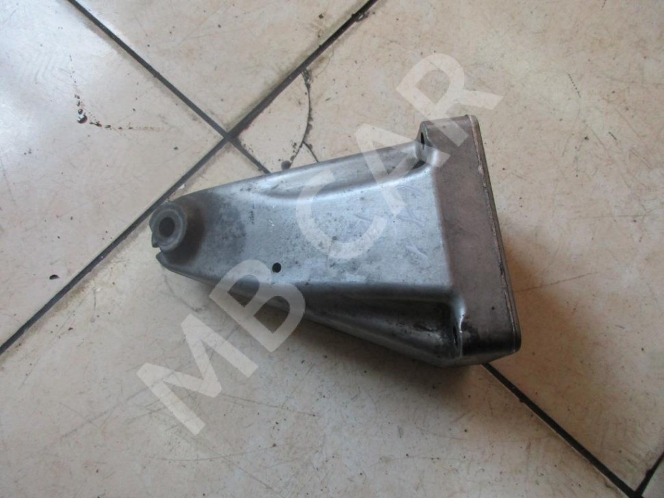 Лапа правая MERCEDES-BENZ C-класс W203/S203/CL203 (2000 - 2004) фото 1 — Разборка Мерседес