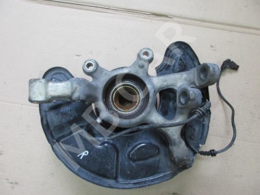 Кулак поворотный передний правый MERCEDES-BENZ C-класс W204/S204 (2006 - 2011) — Разборка Мерседес