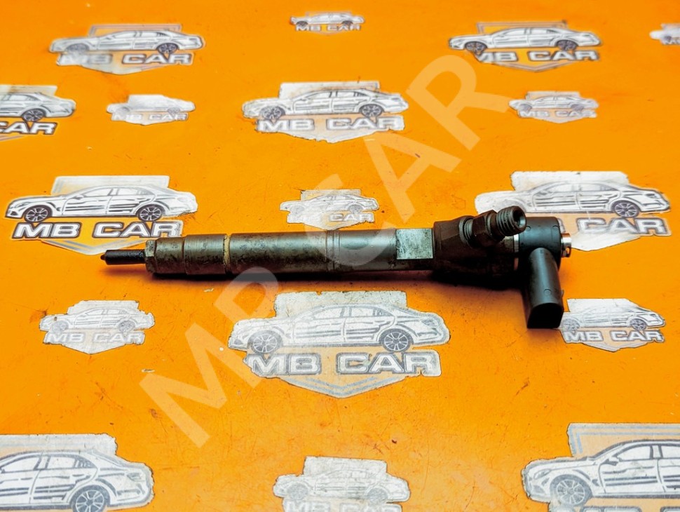 Форсунка ДИЗЕЛЬ MERCEDES-BENZ S-класс W220 (1998 - 2005) фото 1 &mdash; Разборка Мерседес