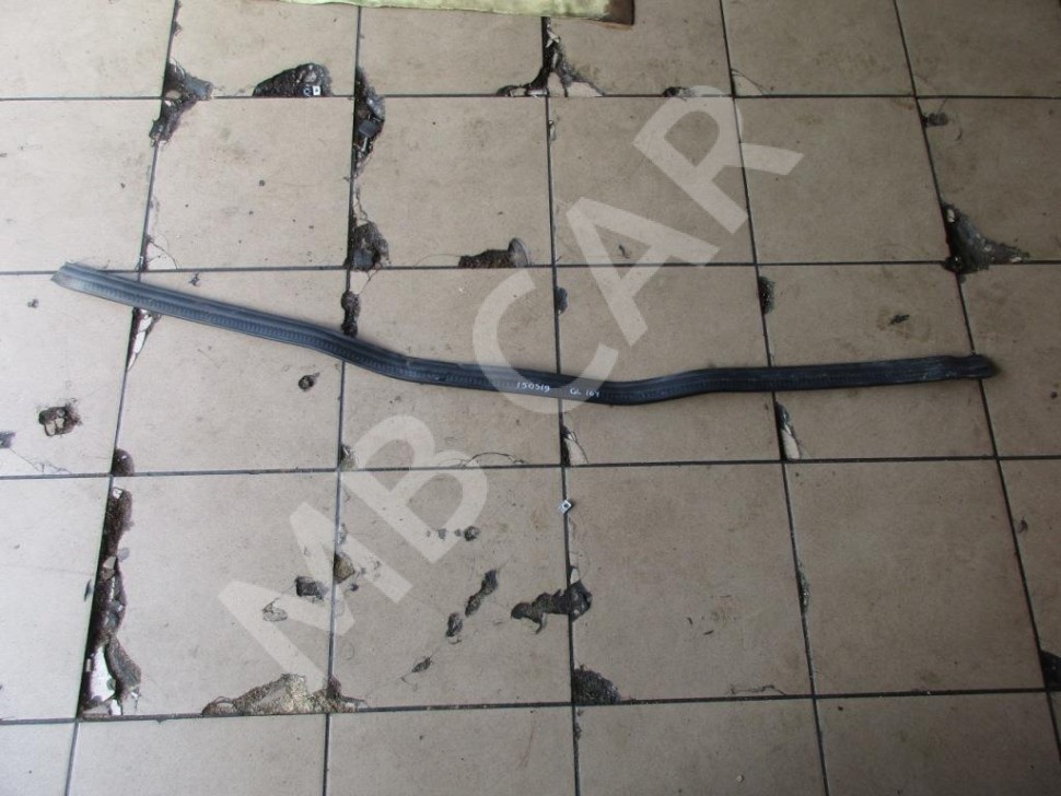 Уплотнитель моторного отсека MERCEDES-BENZ GL-класс X164 (2006 - 2009) фото 1 — Разборка Мерседес