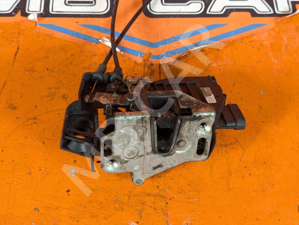 Замок двери задней левой MERCEDES-BENZ M-класс W163 (1997 - 2001) фото 1 &mdash; Разборка Мерседес