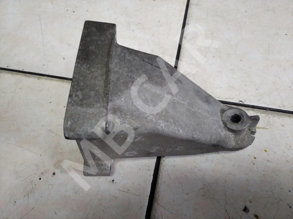 Лапа правая MERCEDES-BENZ C-класс W203/S203/CL203 рестайлинг (2004 - 2008) фото 1 — Разборка Мерседес