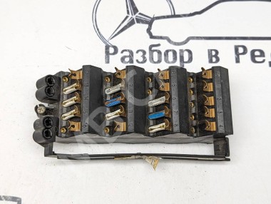 Блок предохранителей MERCEDES-BENZ W124 W124/S124/C124/A124 (1984 - 1993) — Разборка Мерседес
