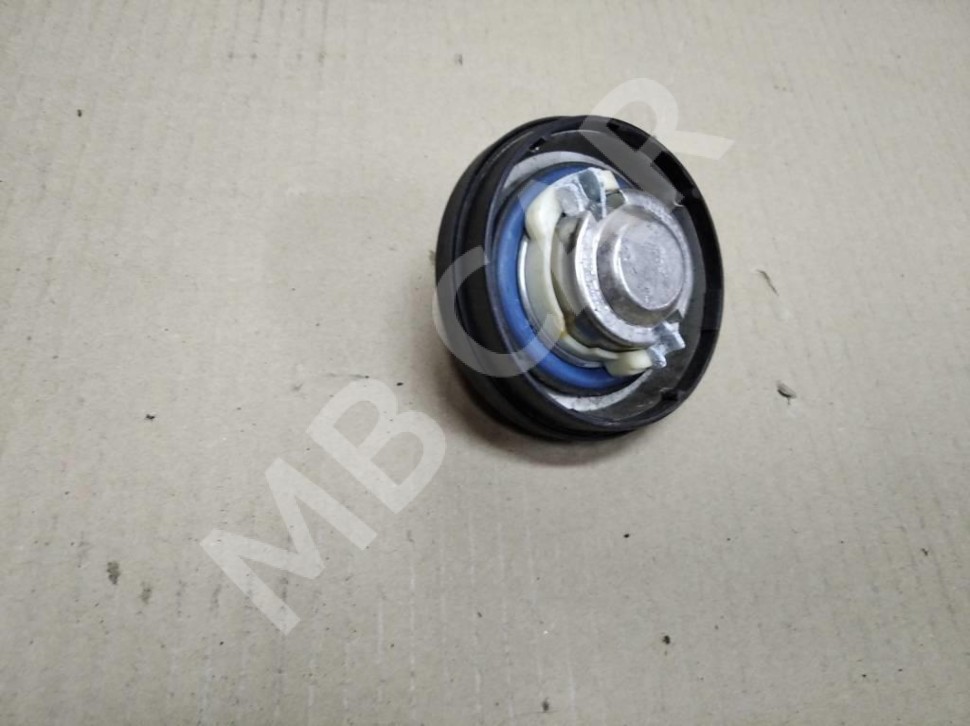 Крышка топливного бака MERCEDES-BENZ E-класс W211/S211 (2002 - 2006) фото 1 — Разборка Мерседес