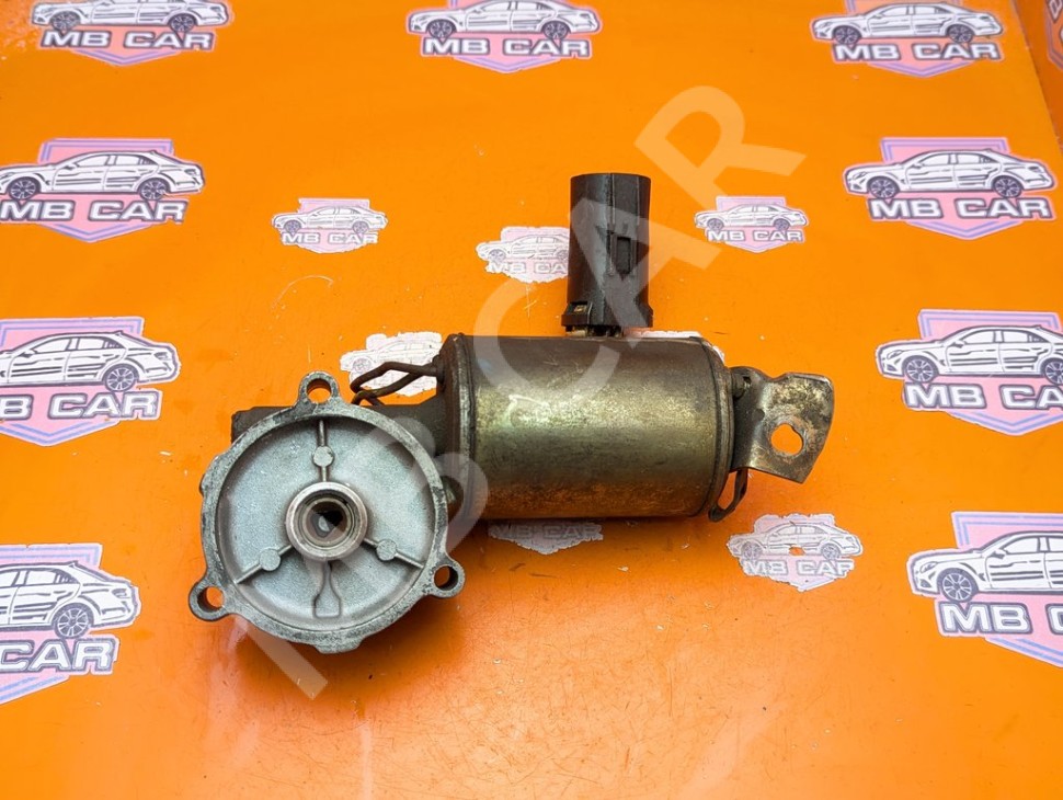 Моторчик раздаточной коробки MERCEDES-BENZ M-класс W163 (1997 - 2001) фото 1 &mdash; Разборка Мерседес