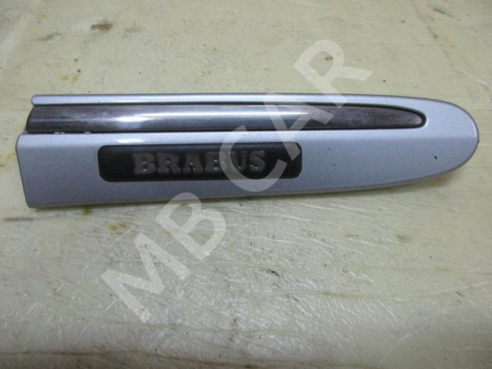 Молдинг крыла правый MERCEDES-BENZ CLK-класс C209/W209 (2002 - 2005) фото 1 — Разборка Мерседес