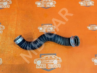 Патрубок интеркулера MERCEDES-BENZ E-класс W211/S211 (2002 - 2006) — Разборка Мерседес