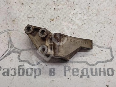 Кронштейн двигателя MERCEDES-BENZ C-класс W203/S203/CL203 (2000 - 2004) — Разборка Мерседес