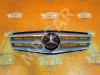 Решетка радиатора MERCEDES-BENZ C-класс W204/S204 (2006 - 2011) фото 1 — Разборка Мерседес
