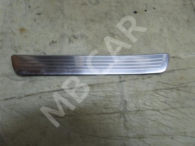 Накладка порога внутренняя MERCEDES-BENZ M-класс W166 (2011 - 2015) — Разборка Мерседес