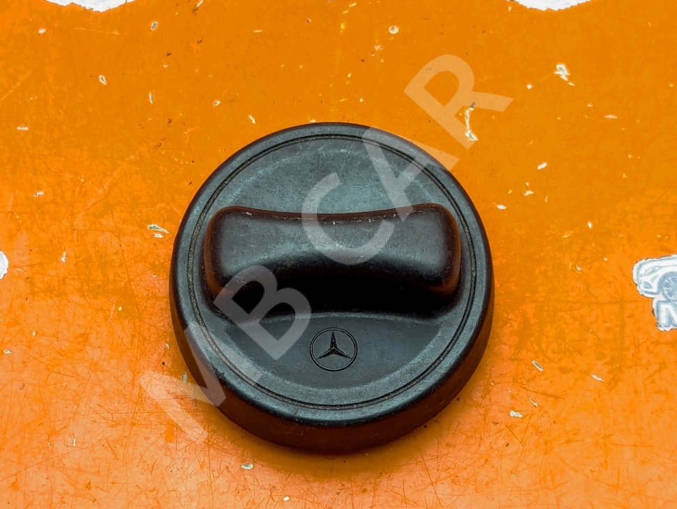 Крышка топливного бака MERCEDES-BENZ E-класс W124/S124/C124/A124 (1984 - 1997) фото 1 — Разборка Мерседес