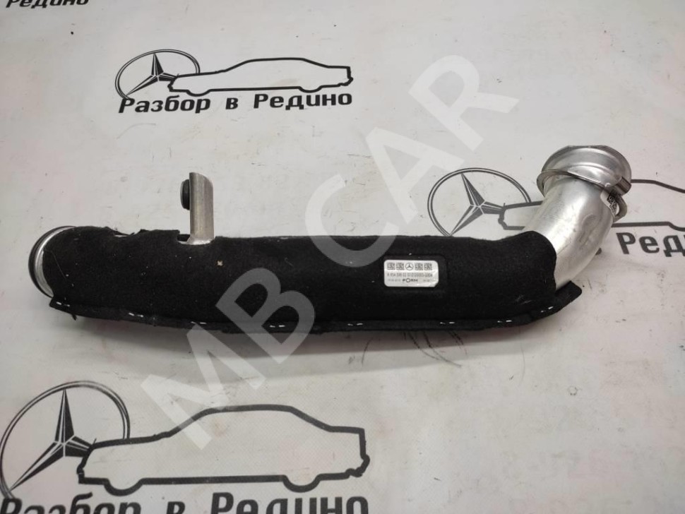 Патрубок интеркулера MERCEDES-BENZ E-класс W213/S213/C238/A238 (2016 - 2021) фото 1 &mdash; Разборка Мерседес