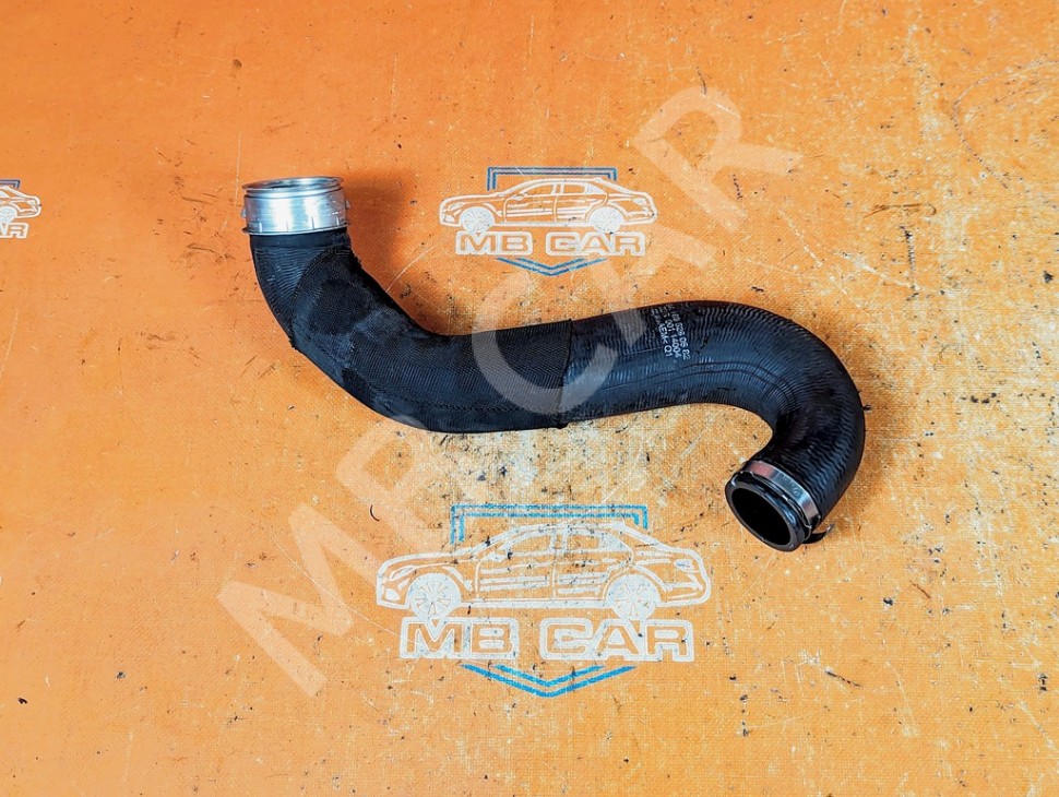 Патрубок интеркулера MERCEDES-BENZ A-класс W169 (2004 - 2008) фото 1 &mdash; Разборка Мерседес