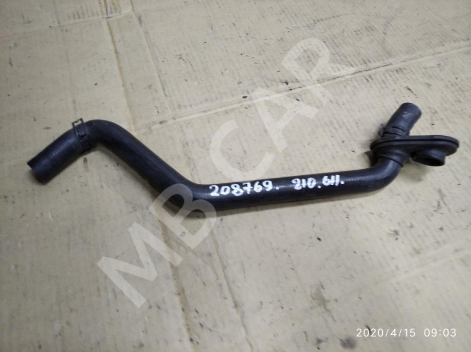 Патрубок ОЖ MERCEDES-BENZ E-класс W210/S210 (1995 - 1999) фото 1 &mdash; Разборка Мерседес