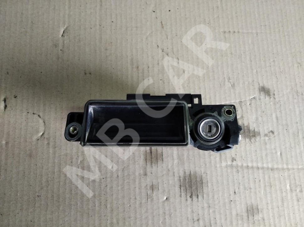 Ручка открытия багажника MERCEDES-BENZ C-класс W203/S203/CL203 (2000 - 2004) фото 1 — Разборка Мерседес