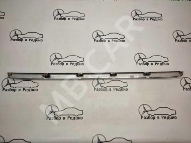 Накладка крышки багажника MERCEDES-BENZ E-класс W210/S210 (1995 - 1999) — Разборка Мерседес