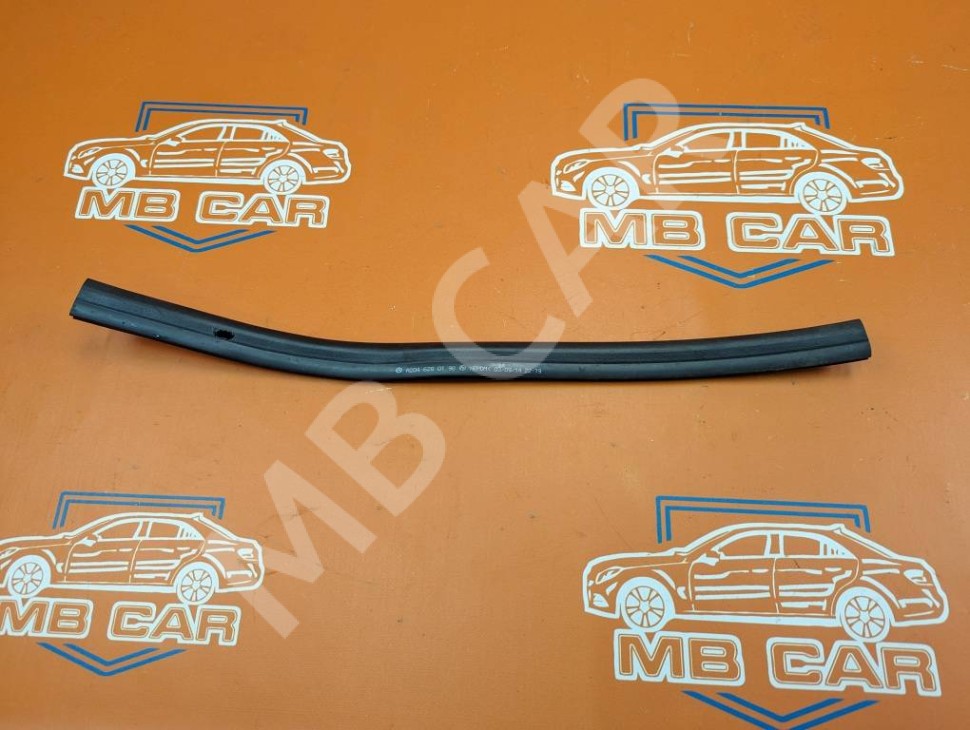 Уплотнитель моторного отсека MERCEDES-BENZ C-класс W204/S204 (2006 - 2011) фото 1 — Разборка Мерседес